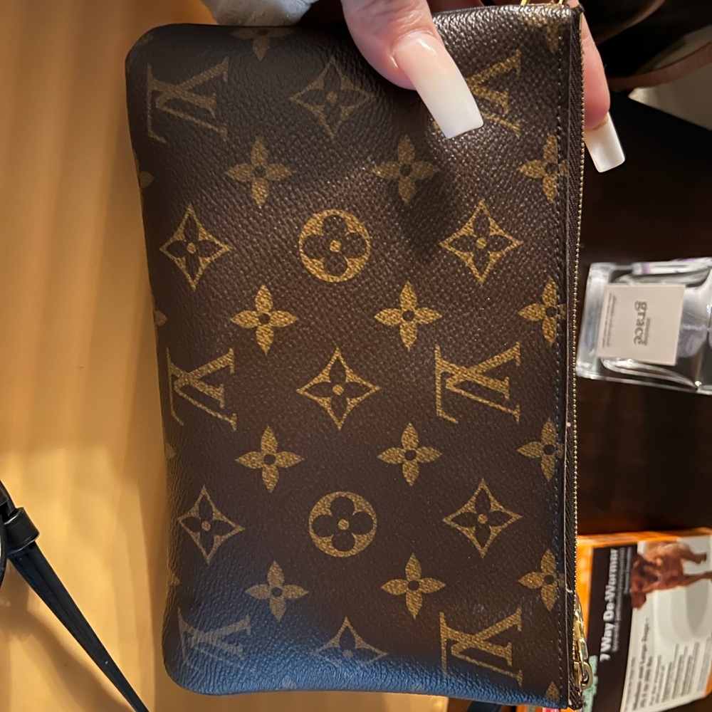 Louis Vuitton reverse monogram Double zip pochette